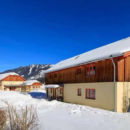 ホテル Jufa ドナースバッハヴァルト